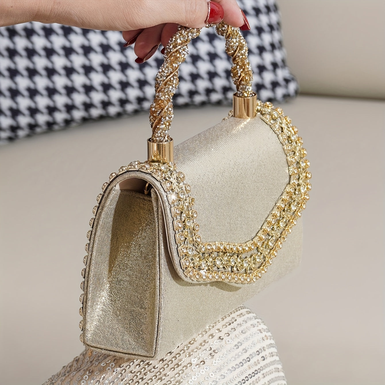 Glam Handbag with ic Closure Lemon House