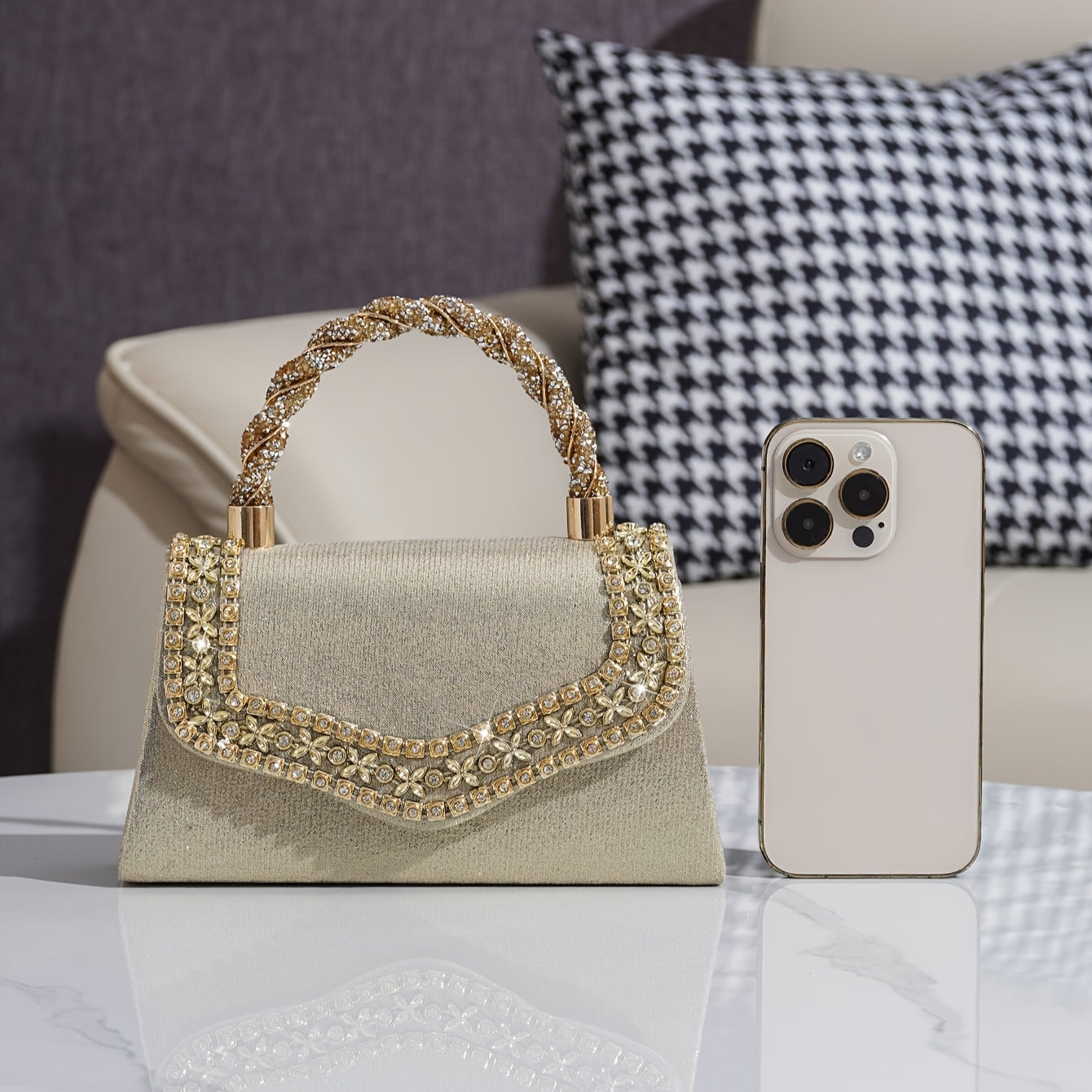 Glam Handbag with ic Closure Lemon House