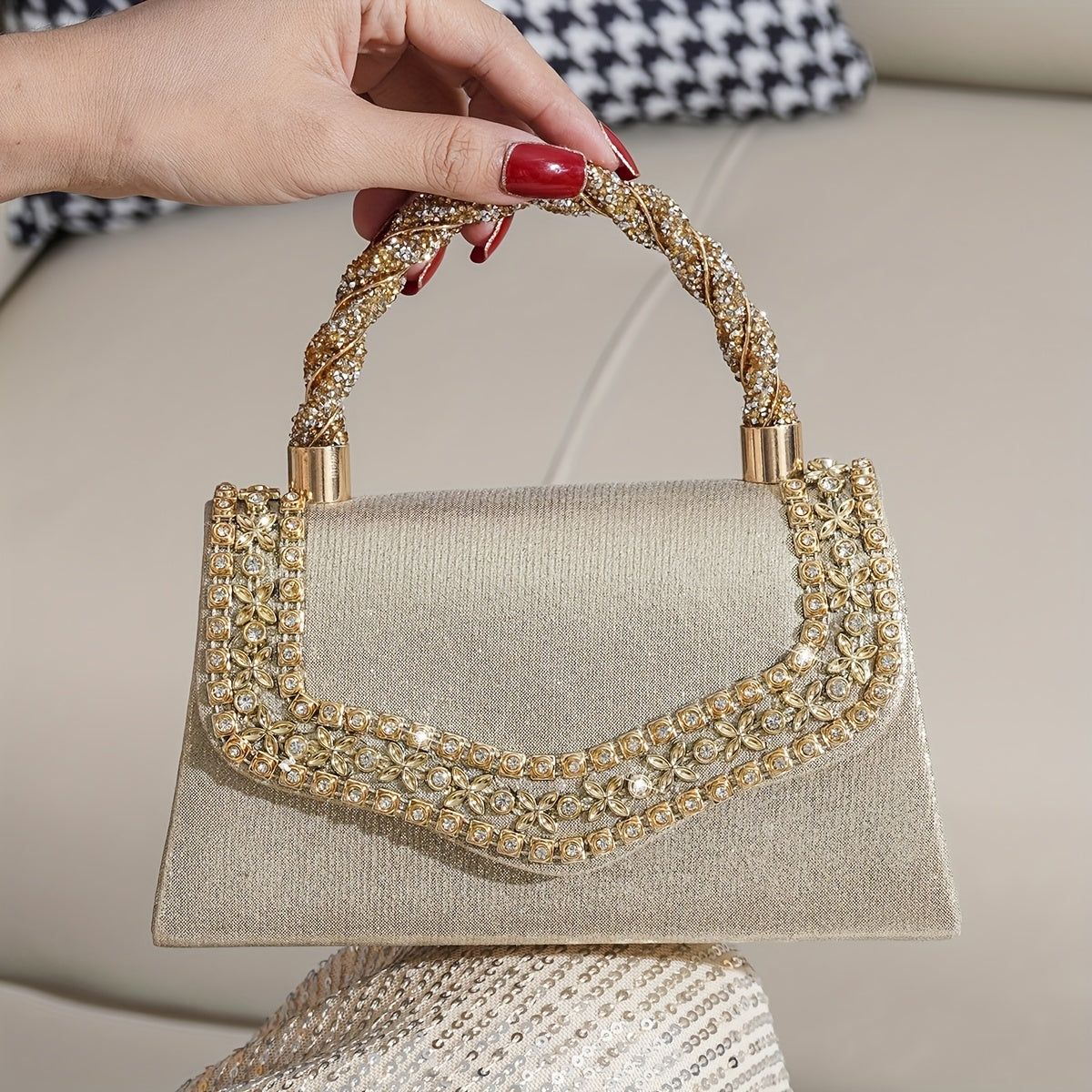 Glam Handbag with ic Closure Lemon House